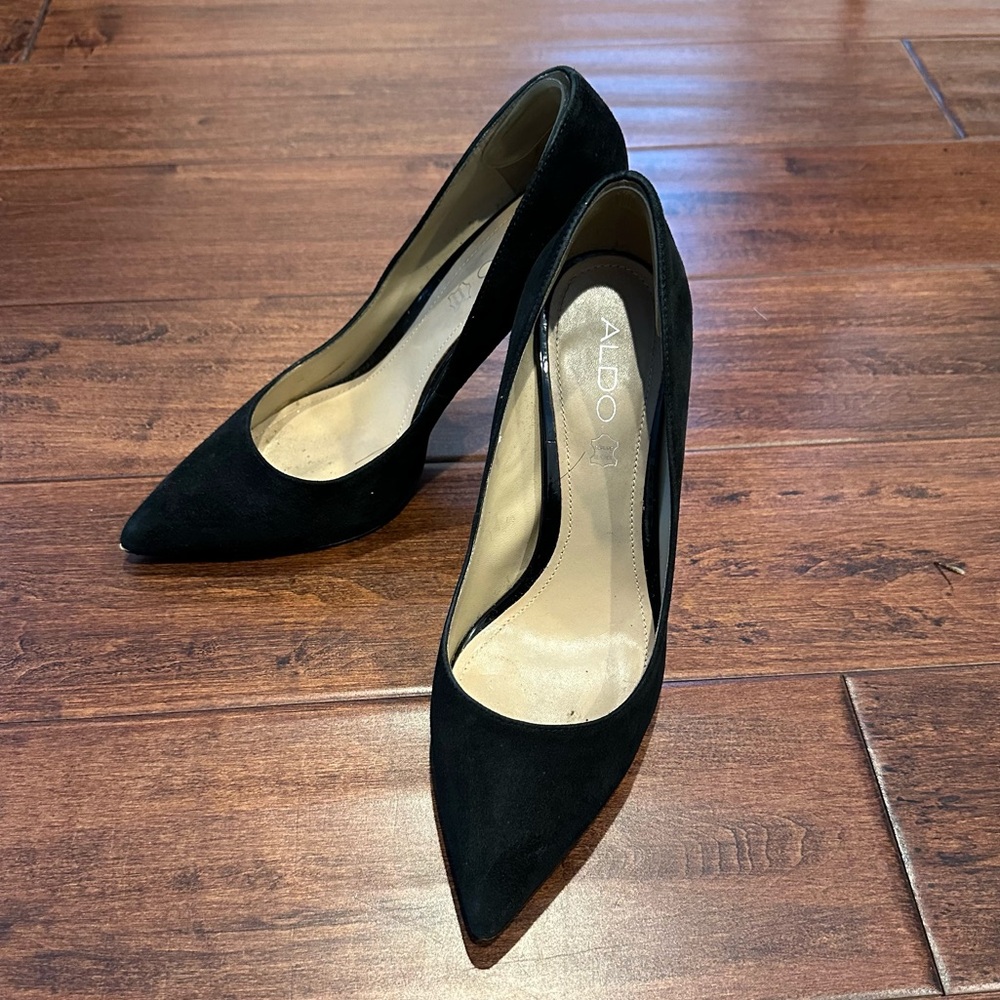 ALDO Black Genuine Suede Pumps with Original Box - Size 38 - Picture 2 of 16